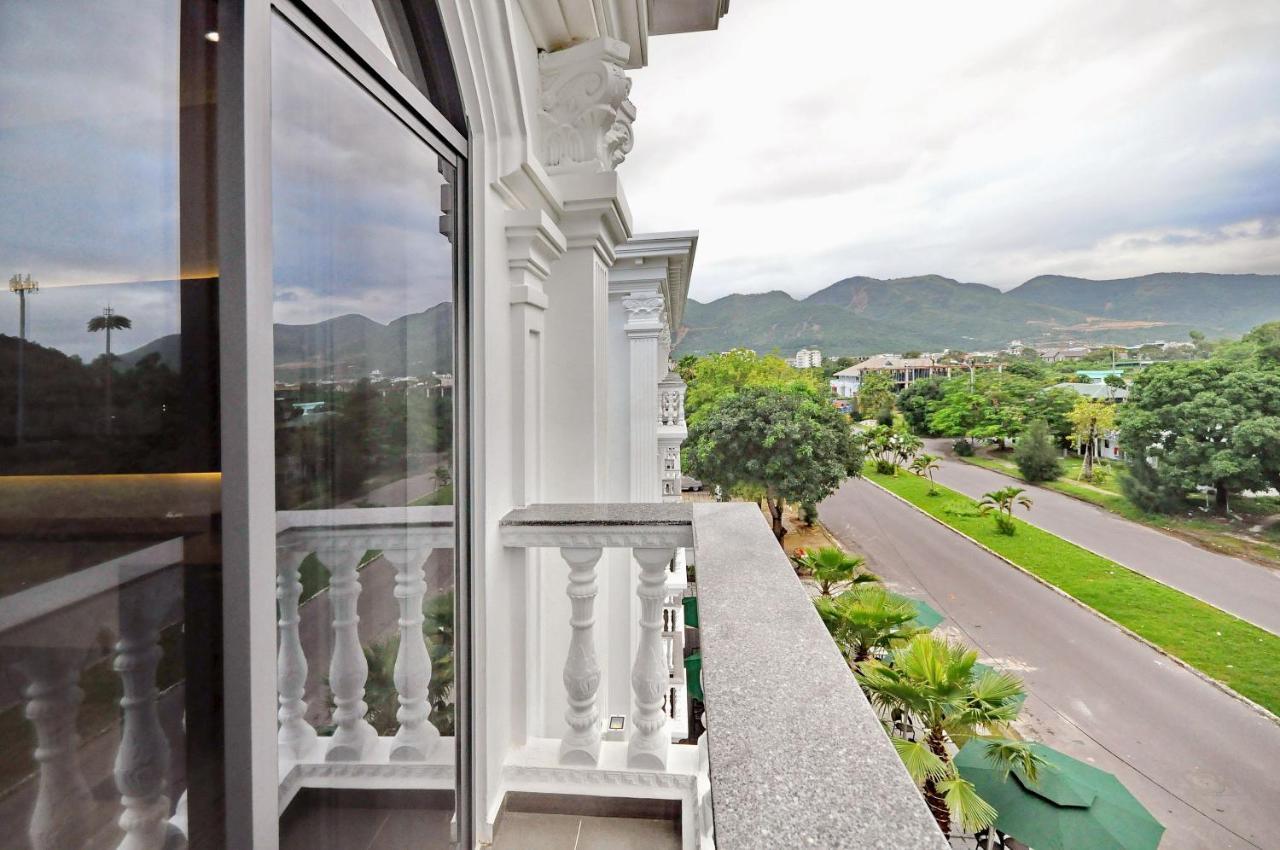 Crown Nguyen Hoang Hotel Nha Trang Ngoại thất bức ảnh