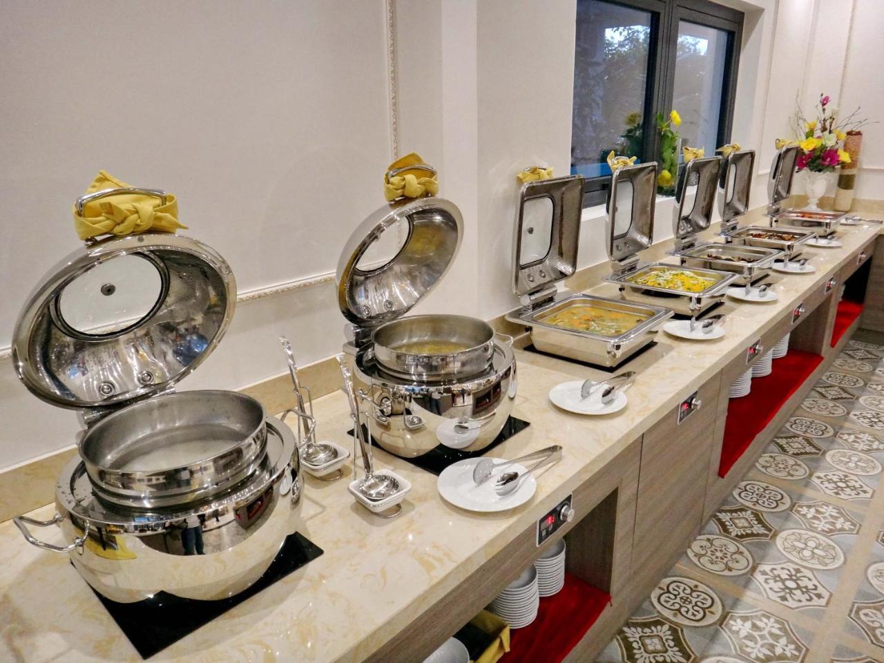 Crown Nguyen Hoang Hotel Nha Trang Ngoại thất bức ảnh